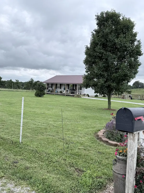 2395 Farm Road 1170, Verona, MO 65769