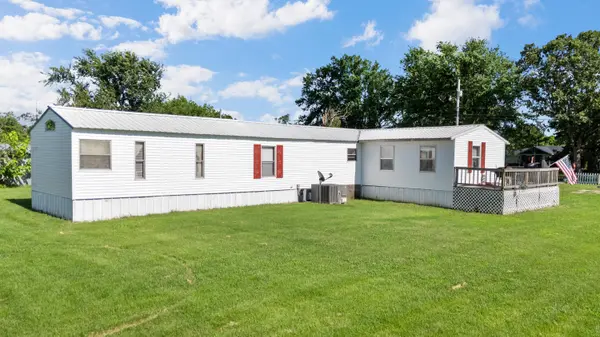 105 Snooks RD, Exeter, MO 65647
