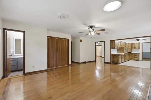 4017 S Fairway AVE, Springfield, MO 65804