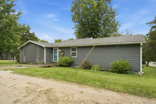 20492 Ponderosa LN, Flemington, MO 65650