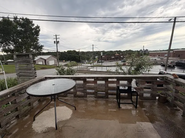 112 S High ST, Stockton, MO 65785