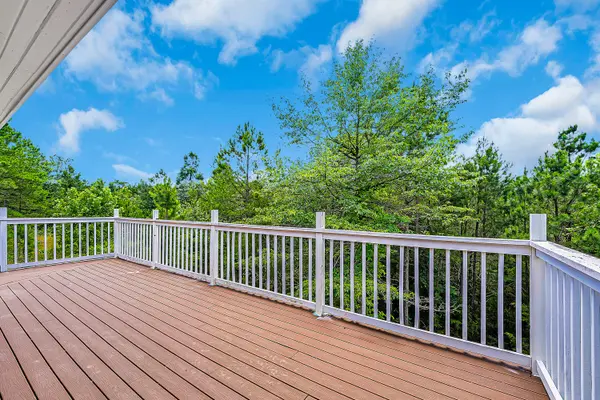 303 Pleasant View LN, Pineville, MO 64856