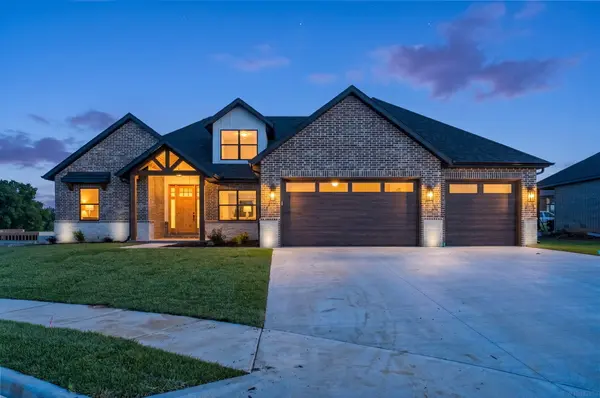 1749 E Skyline, Ozark, MO 65721