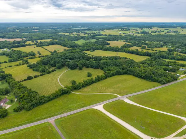1 State Highway 32, Stockton, MO 65785