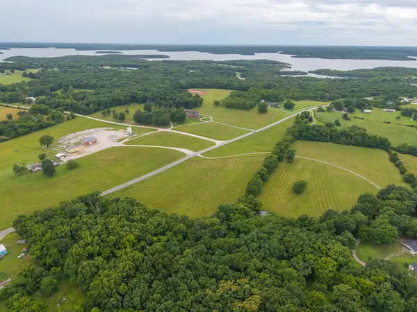 4 State Highway 32, Stockton, MO 65785