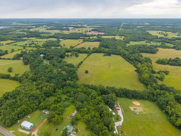 5 State Highway 32, Stockton, MO 65785