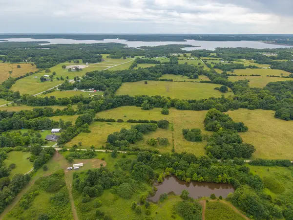16 State Highway 32, Stockton, MO 65785