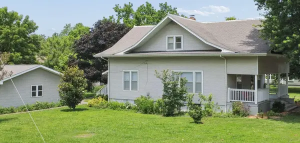 605 South ST, Stockton, MO 65785