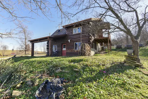 19005 Farm Road 1170, Cassville, MO 65625