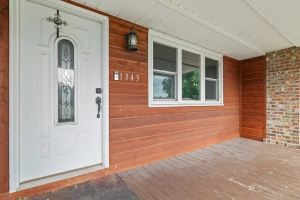 1343 Woodlawn AVE, Mt Vernon, MO 65712