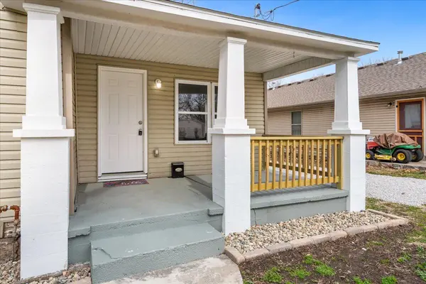 727 E Dale ST, Springfield, MO 65803