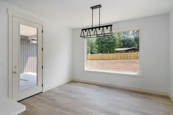 2950 W Marty ST, Springfield, MO 65810