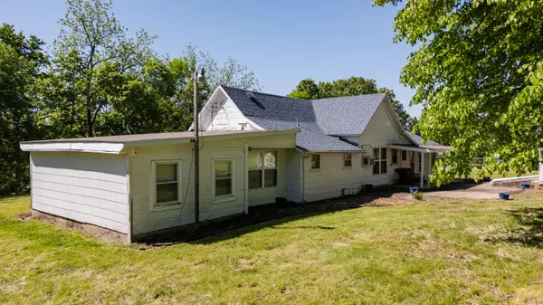 000 Canyon Road RD, Ozark, MO 65721