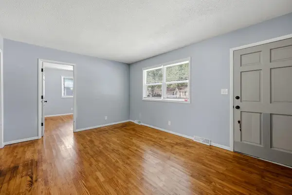1262 S Estate AVE, Springfield, MO 65804