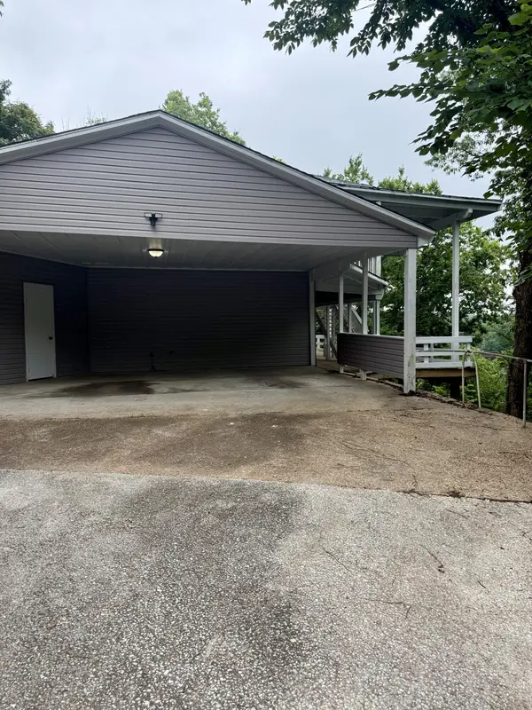 802 S 5th ST, Branson, MO 65616