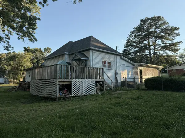 207 Broadway ST, Alton, MO 65606