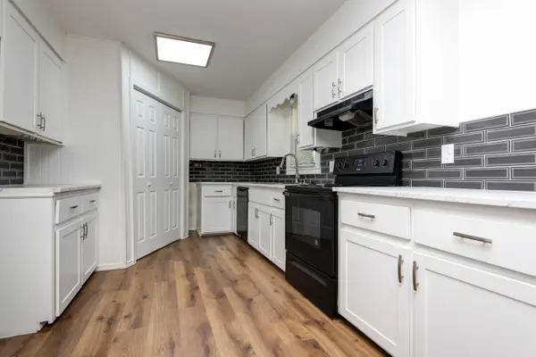 3427 S Nettleton AVE, Springfield, MO 65807