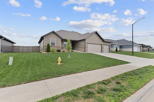 1026 S Gettysburg LOOP, Republic, MO 65738