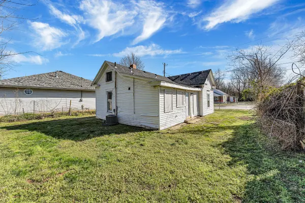2009 N Park AVE, Springfield, MO 65803