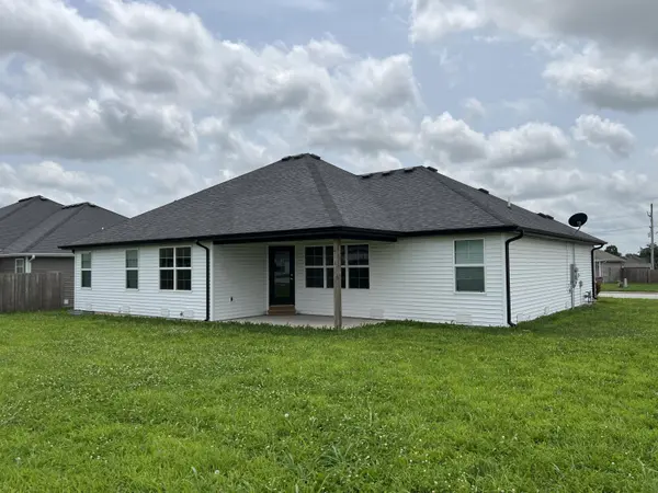 2803 E Auburn Hills ST, Republic, MO 65738