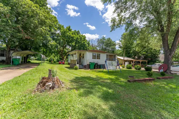 425 Monroe ST, Thayer, MO 65791