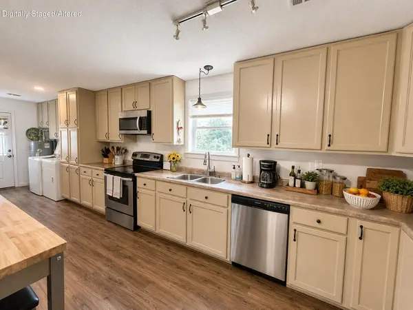 2843 S State Highway 5, Squires, MO 65755