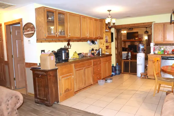 207 Royal DR, Marshfield, MO 65706