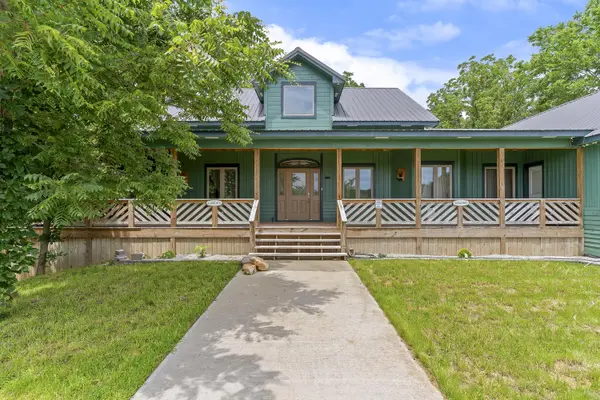 4978 S 11th RD, Aldrich, MO 65601