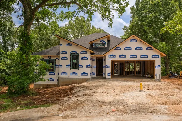 1222 W Rainey ST, Ozark, MO 65721