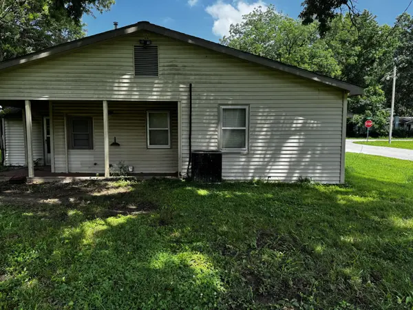 1407 Grand ST, Lamar, MO 64759