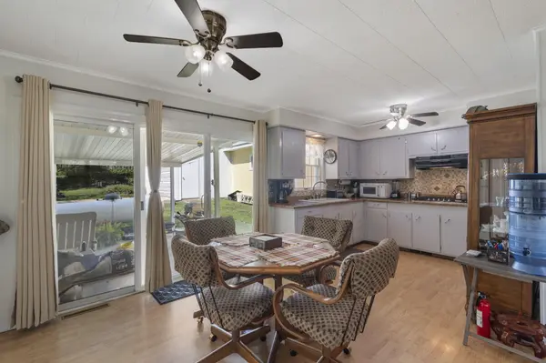 303 Walnut ST, Hollister, MO 65672