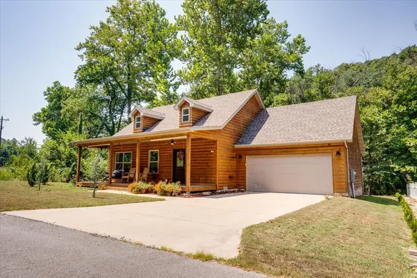 1069 Peace In Valley RD, Blue Eye, MO 65611
