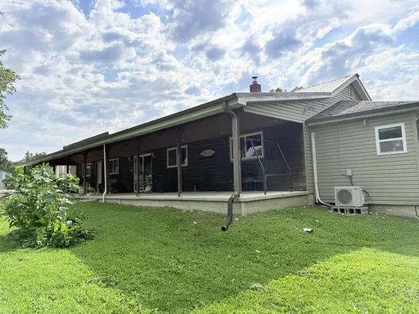 2463 State Highway Dd, Ava, MO 65608