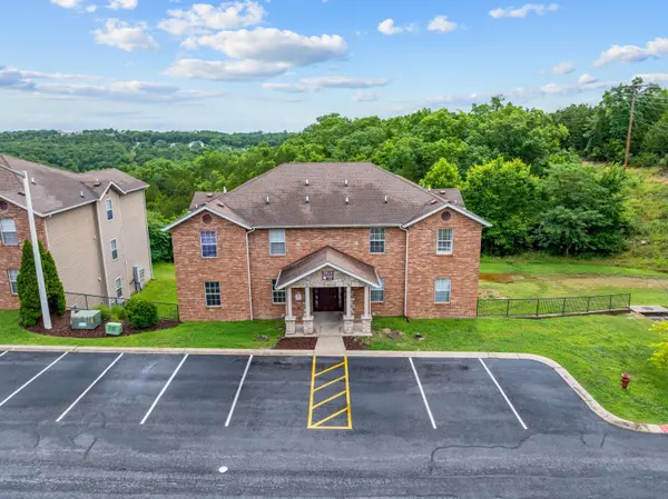 2919 Vineyards Pkwy #6, Branson, MO 65616