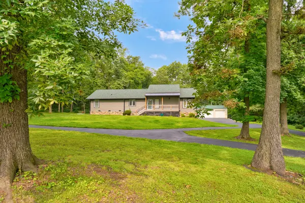 5725 S Farm Rd 131, Brookline, MO 65619