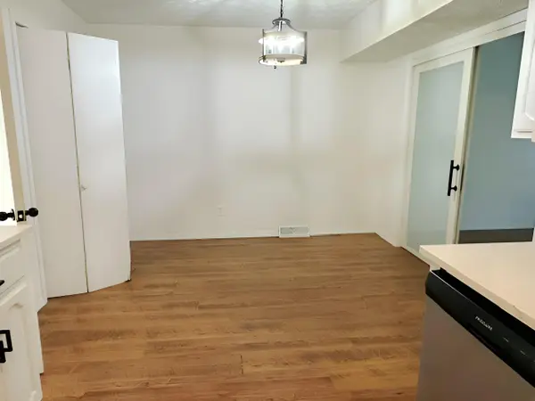 1807 W Swan ST, Springfield, MO 65807