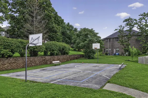 845 S Black Sands AVE, Nixa, MO 65714