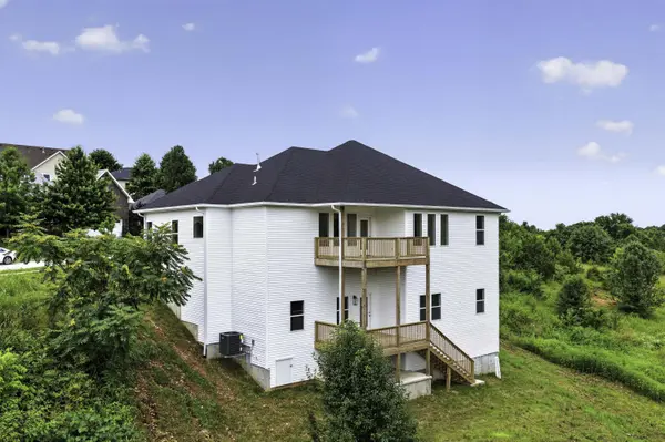 845 S Black Sands AVE, Nixa, MO 65714