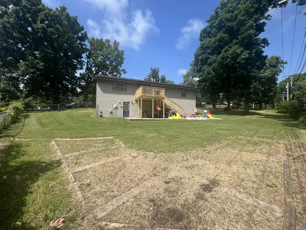 1907 Stein AVE, West Plains, MO 65775