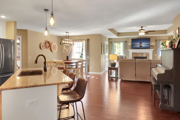 1107 N Gretchen ST, Nixa, MO 65714