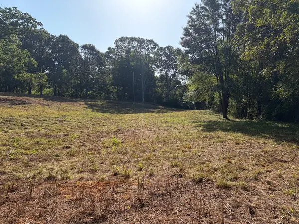 000 County Road 393, Thayer, MO 65791