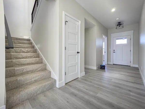133 E Teakwood AVE, Clever, MO 65631