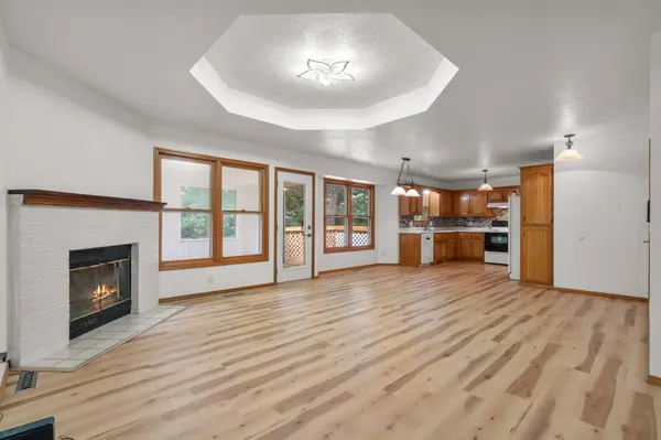 8 Northwoods DR, Kimberling City, MO 65686
