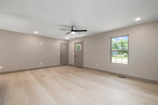 420 S Boston AVE, Bolivar, MO 65613