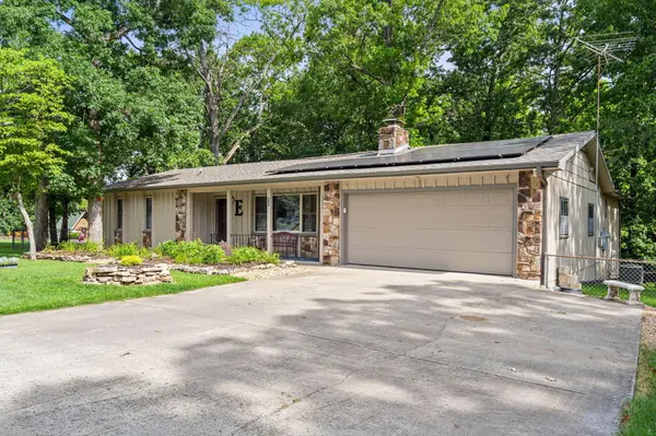 111 Vin Villa, Forsyth, MO 65653
