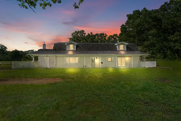 363 Villa DR, Sparta, MO 65753