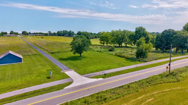 7217 W Farm Road 182, Republic, MO 65738