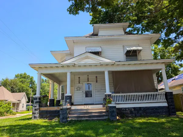 828 N Grant AVE, Springfield, MO 65802