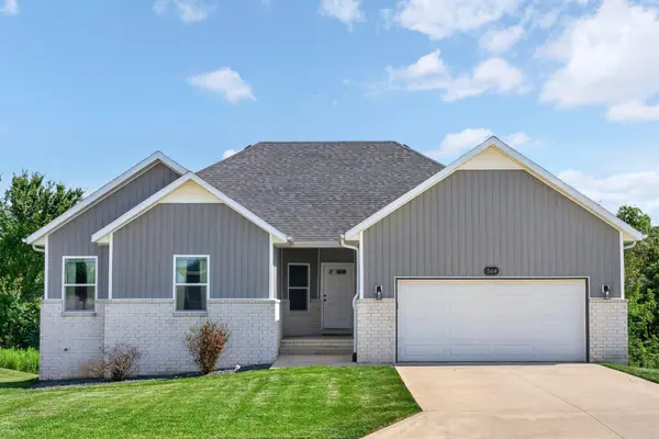 564 Delaware CT, Rogersville, MO 65742