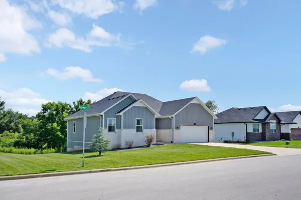 564 Delaware CT, Rogersville, MO 65742